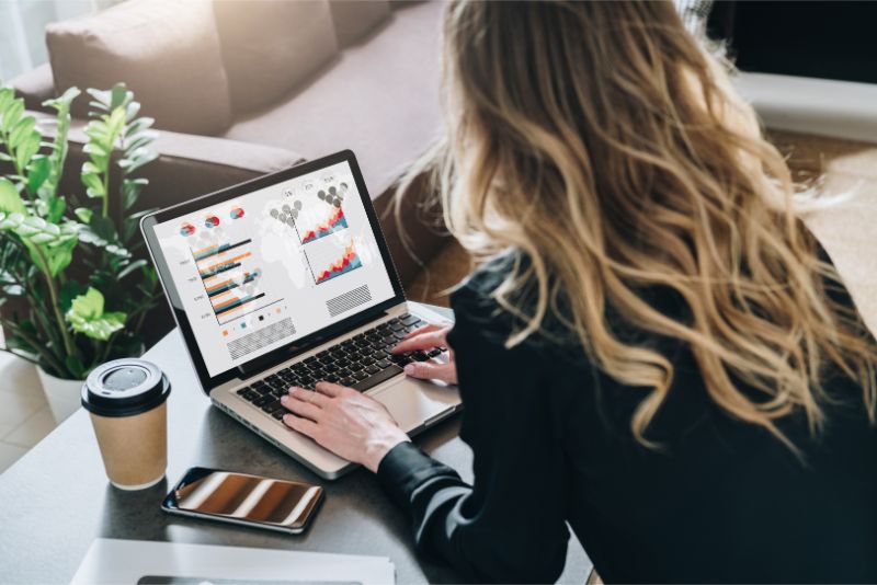 WANT TO GET STARTED TRADING STOCKS ONLINE? HERE’S HOW